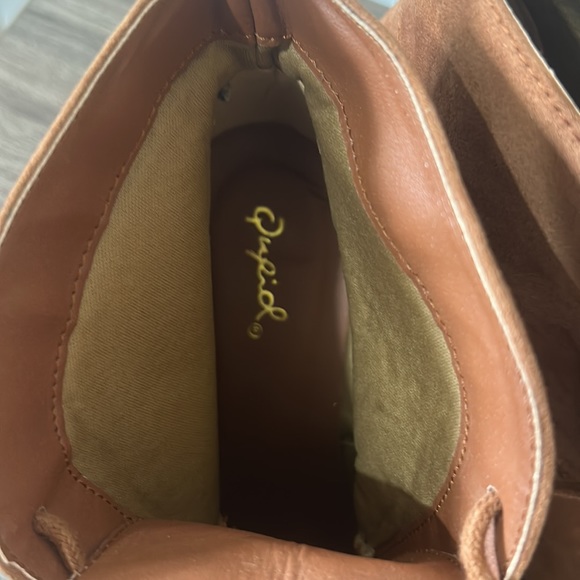 QUIPD WEDGE FAUX SUEDE LACE UP WEDGE ANKLE BOOTIES IN BROWN SIZE 7 - Picture 8 of 8